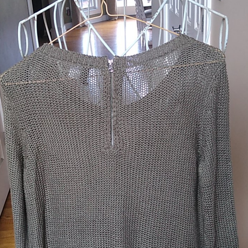H&M Sweater - Picture 5 of 11